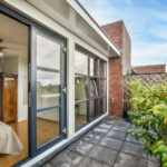 Drzwi wewnętrzne: jak wybrać idealne rozwiązanie dla Twojego domu